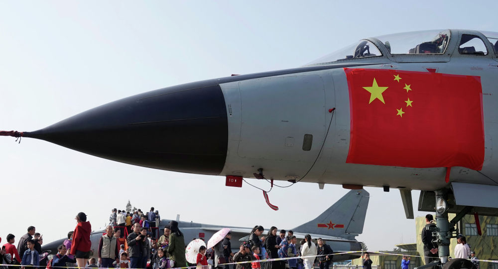 华媒：中国空军部队陆续换装新型武器装备
