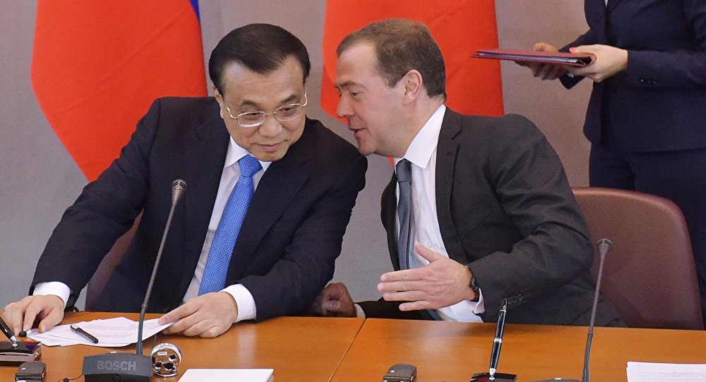 俄中两国总理17日将商讨经贸合作问题