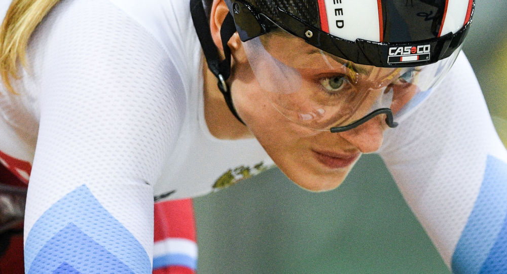 俄自行车运动员达莉娅·什梅列娃在世界杯比赛中摔断6根肋骨