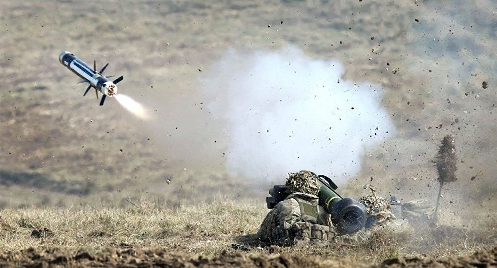 美国批准向乌出售新一批“标枪”反坦克导弹系统的合同