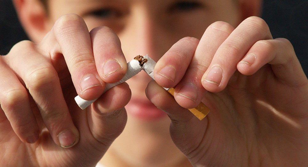 俄罗斯人或因未成年子女吸烟受到处罚