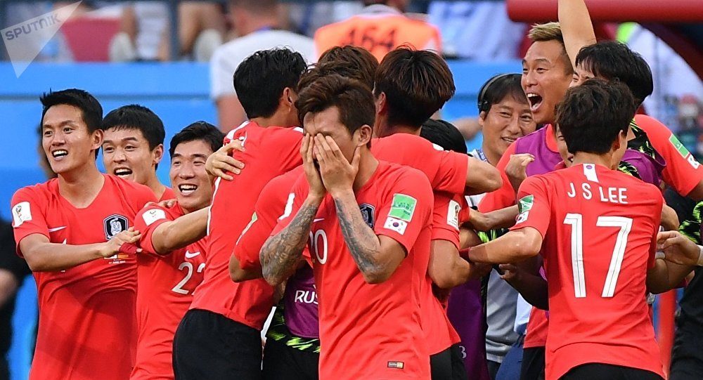 韩国孙兴慜第三次当选亚洲最佳海外球员