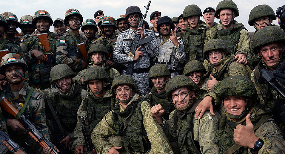 俄罗斯东部军区军官们讨论了“因陀罗”俄印联合军演的计划