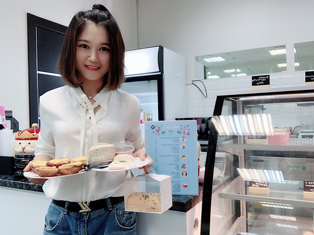 谢微在甜品店 谢微在甜品店