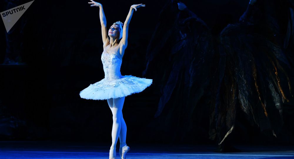 中国最古老的芭蕾舞学校将在圣彼堡演出《天鹅湖》