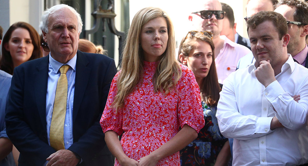 è±å½é¦ç¸çº¦ç¿°éå¥³åè¢«ç¾å½æç­¾