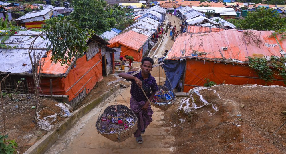 孟加拉国当局禁止罗兴亚难民使用手机