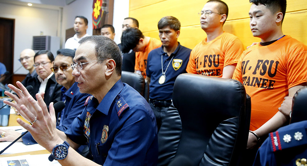 菲律宾逮捕320多名中国人