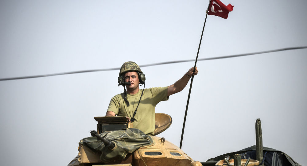 目击者：土耳其空军袭击叙民主军指挥官开会场地 大约40人伤亡