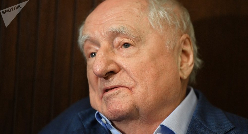 俄罗斯著名导演马克·扎哈罗夫去世