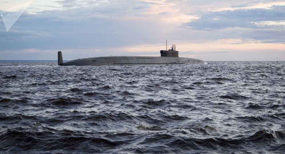 俄罗斯核潜艇在巴伦支海深处进行决斗演习