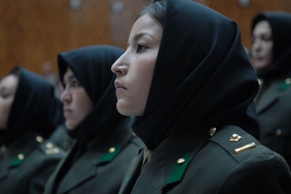阿富汗女兵图片