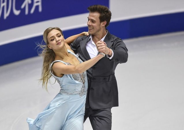 俄罗斯花滑选手维多利亚·西尼齐娜和尼基塔·卡察拉波夫